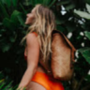 Meet your Posher, Carissa